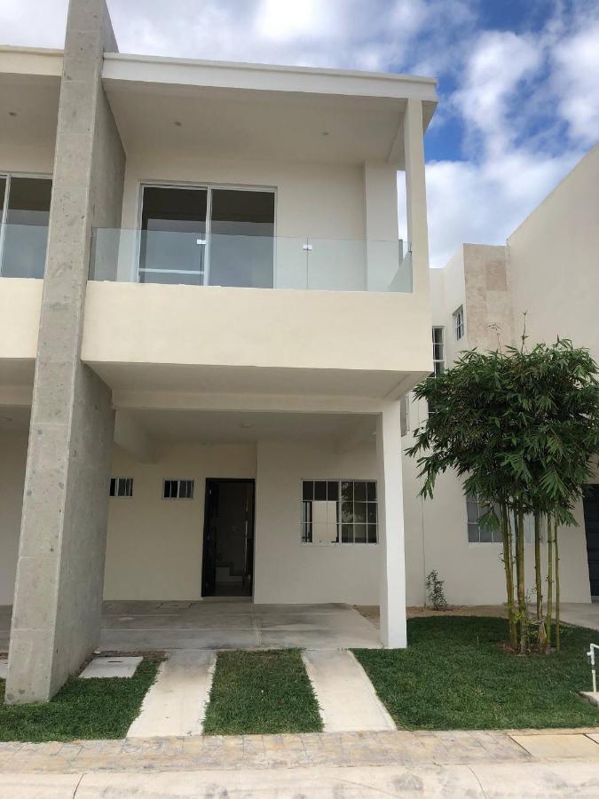 Cozy Family Vacation Home Near The Beach! Playa del Carmen Eksteriør bilde